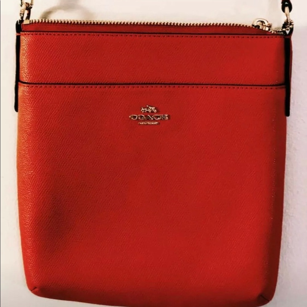 Coach Cross-Grain purse